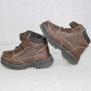 Arizona Jean Co baby boots Brown size 6